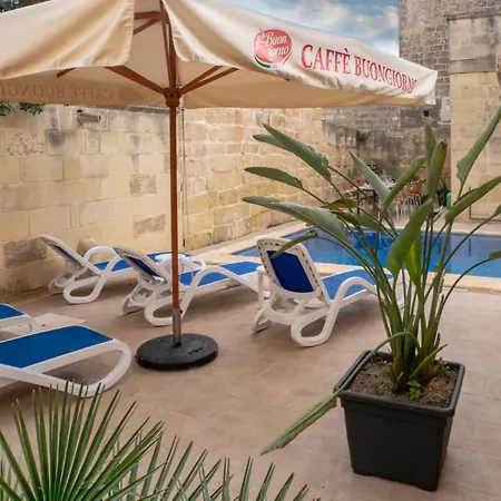 Sunny Holiday home Nadur